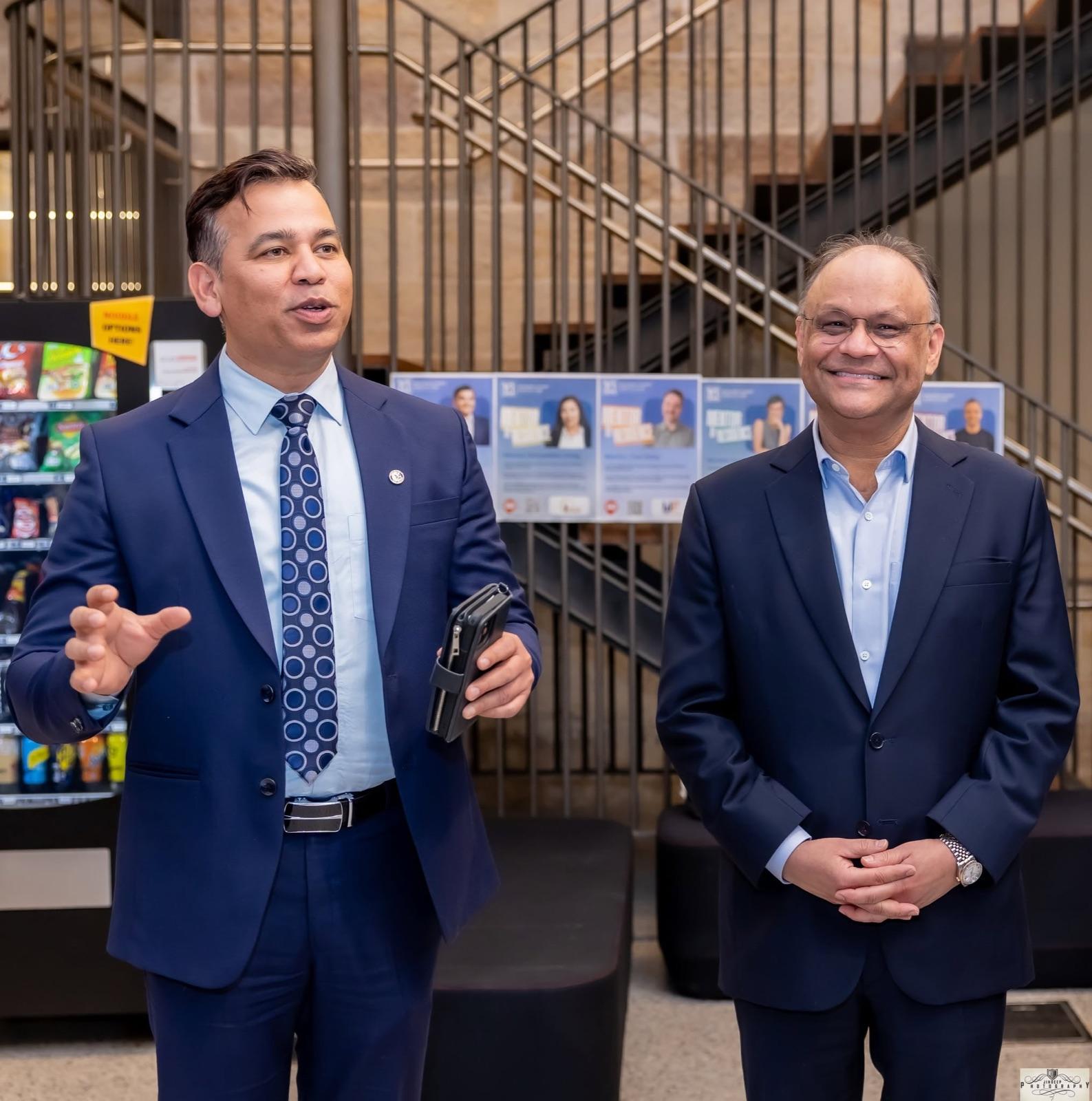 Members connecting at the Artha Business Roundtable.